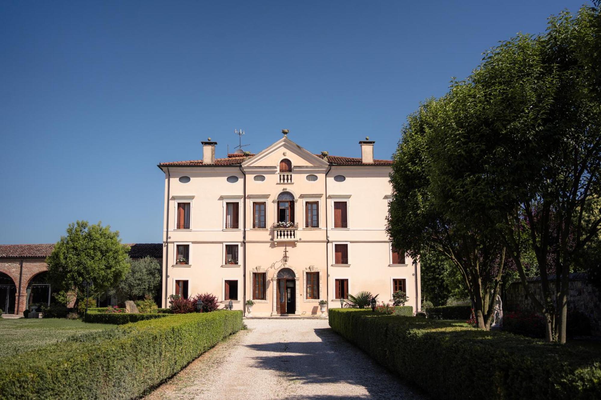 Bed & Breakfast Bongiovanni 2*